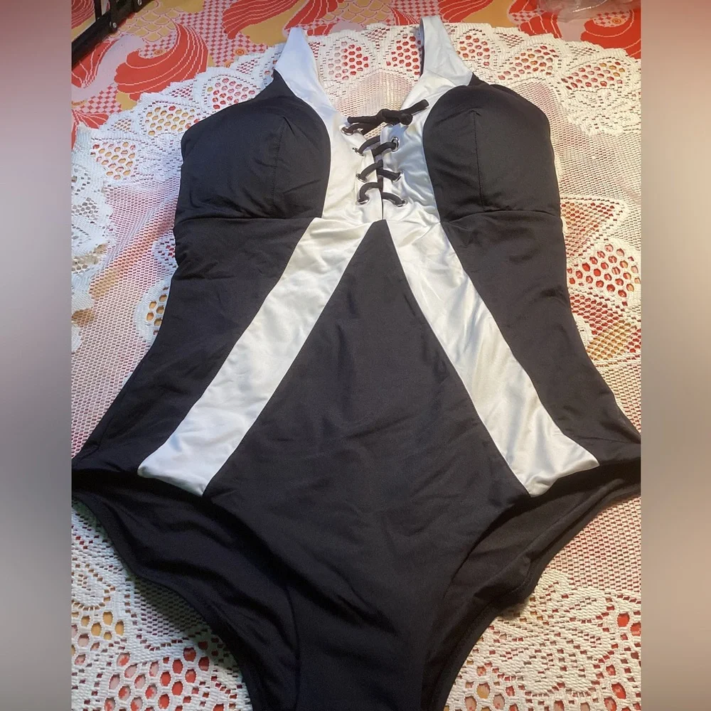 NEWT CITY CHIC MESSINA SWIMMING SUIT SIZE plus XS - Picture 10 of 16